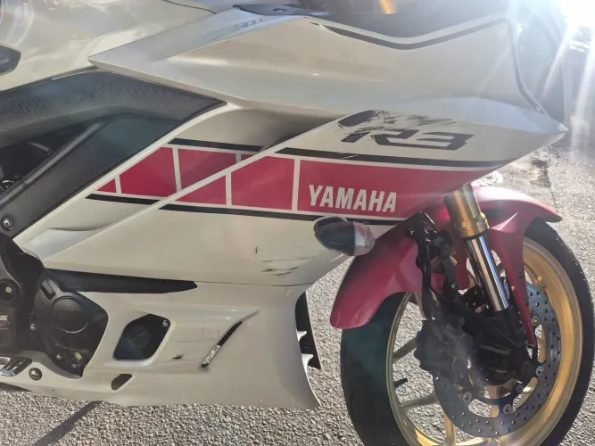 YAMAHA YZF R3 2022