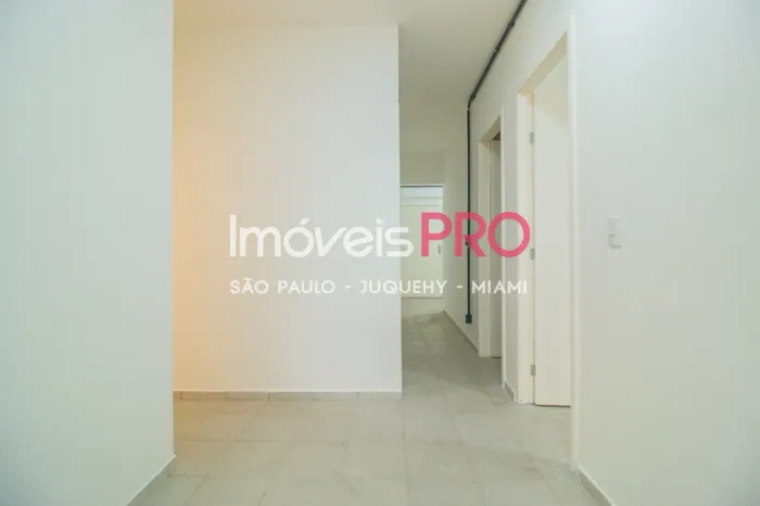 Sala Comercial à Venda - Edifício VIPs Center, Santo Amaro