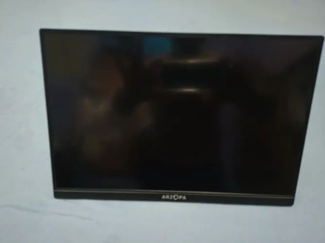 Monitor Portátil Arzopa 16p com display danificado