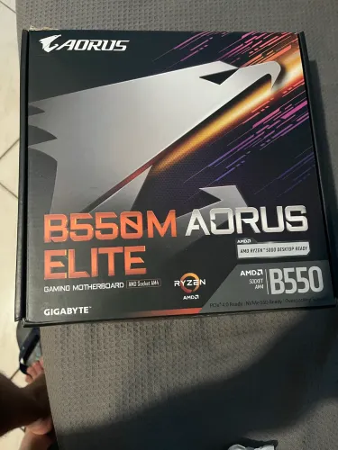 Placa mãe Aorus Elite B550M AM4