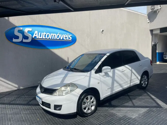 Nissan Tiida Sedan 1.8 16V Flex Fuel 4P 2013