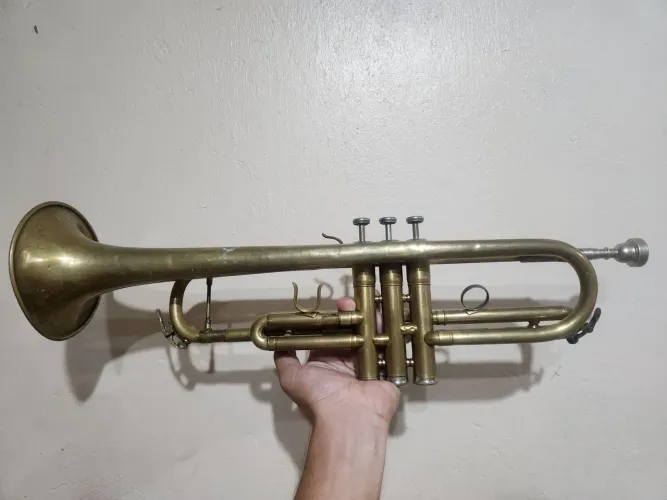 Trompete marca branca