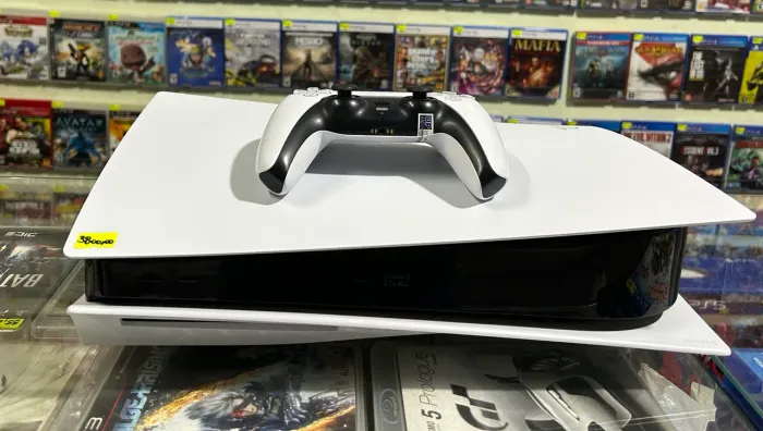 PlayStation 5 825GB SSD Semi Novo Conservado