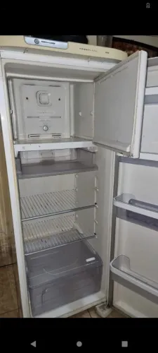 780 Frost free Eletrolux funcionando perfeitamente vendo ou troco