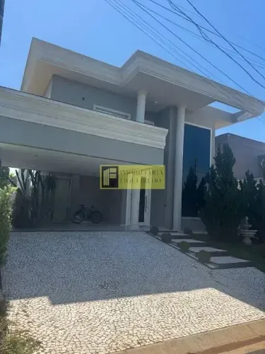 Casa no condomínio Damha VI para locação com 350m², 03 suítes, climatizada, piscina aqueci