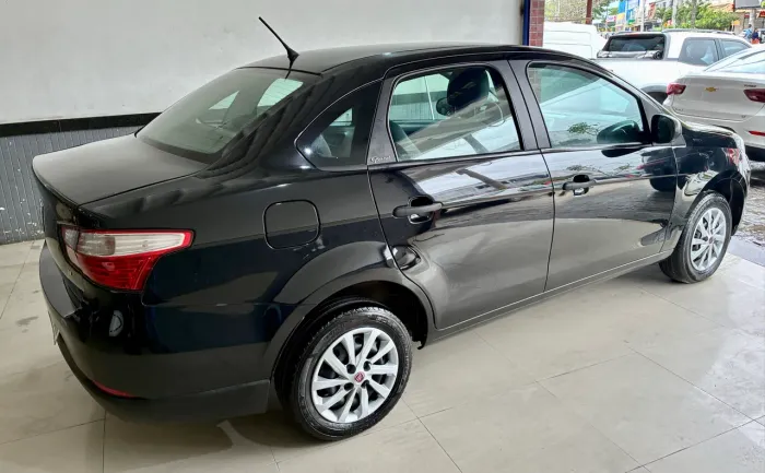 Fiat Grand Siena 1.4 EVO Flex 8V 4P 2021