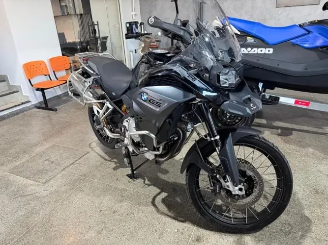 BMW F850 GS 2024 Adventure Premium pouco rodada