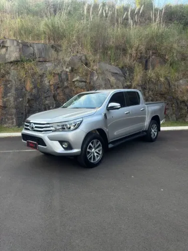 Toyota Hilux CD SRX 4X4 2.8 TDI 16V Diesel Aut. 2016