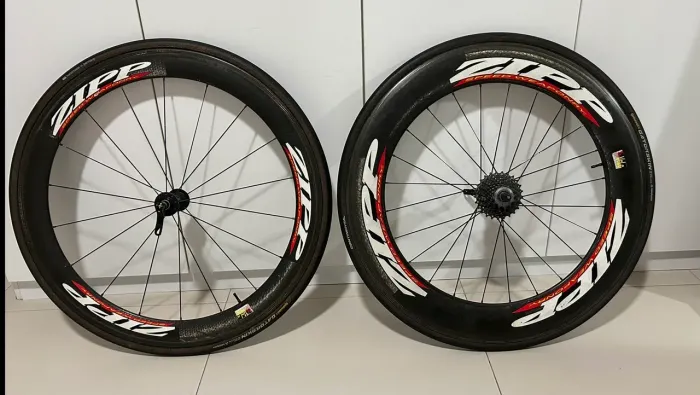 Rodas de Carbono Zipp originais