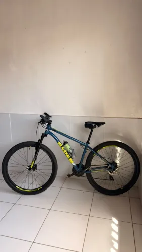 Bicicleta Caloi Aspen aro 29 freio hidráulico