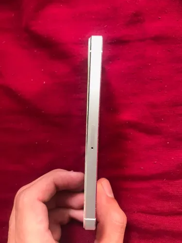 iPhone 5s (apenas para retirada de peças)
