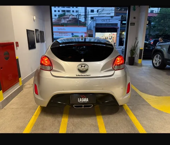 Hyundai Veloster 1.6 16V 140cv Aut. 2012