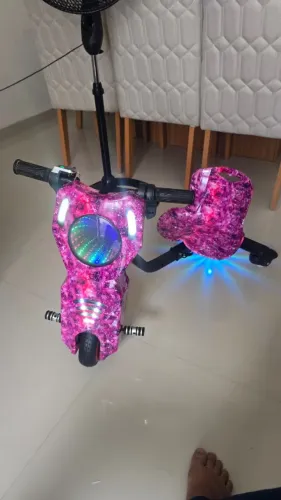 Triciclo patinete Elétrico Drift Rosa - Dia das Crianças