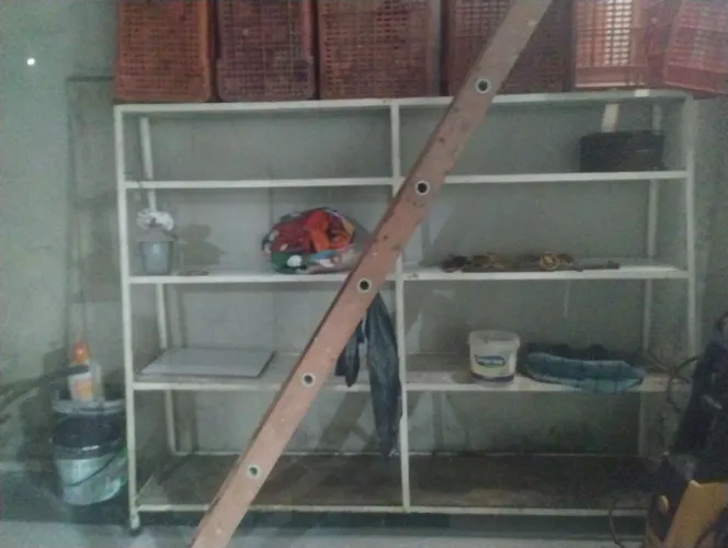 Vendo prateleira de aço ferro