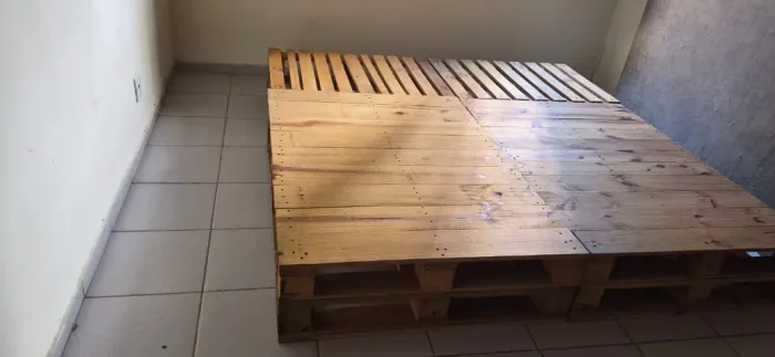 Cama de Pallet Casal 200 x 197 x 30