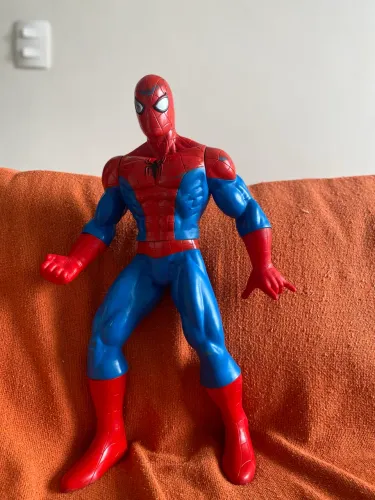 Homem aranha grande 