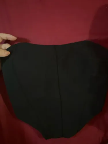Cropped preto