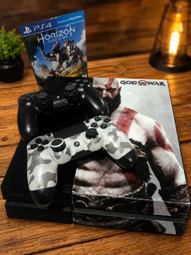PLAYSTATION 4 FAT 500GB + 2 CONTROLES + 1 JOGO