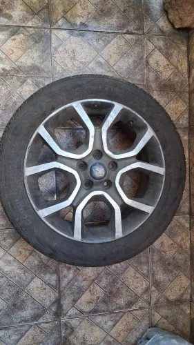 Roda 17 Ford 5 furos com pneu