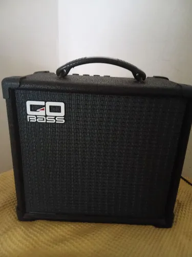 Amplificador de contrabaixo 