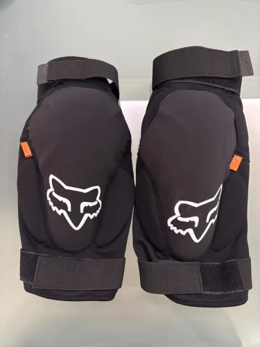 Joelheira Fox MTB 