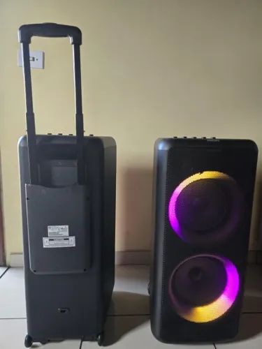 PHILLIPS PARTY SPEAKER PRETO 127/220 TAX5206/78