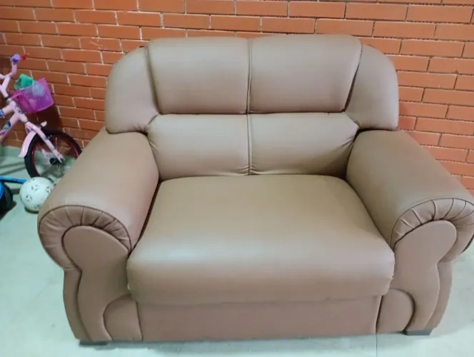 Sofá dois lugares novo