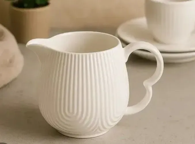 Leiteira em porcelana Branco 