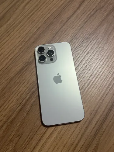 IPHONE 15 pro max 
