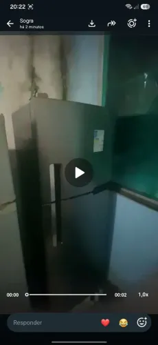 Geladeira grande e nova por apenas 800
