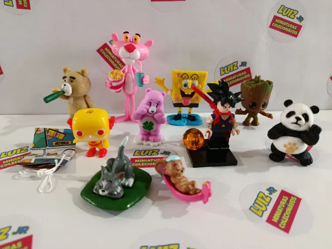 Miniaturas colecionáveis - Lote N-1 personagens famosos -  10 unidades
