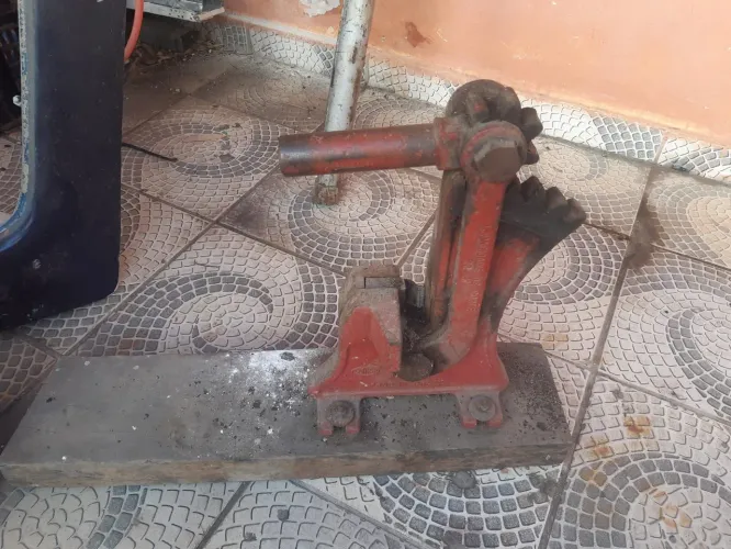 Cortador de ferro
