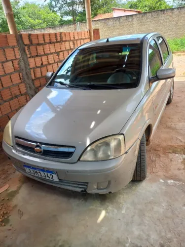 Chevrolet Corsa Hatchback 1.0 MPFI 8V 71cv 5P 2004