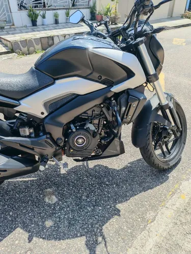 Bajaj dominar 250. $ 18.000