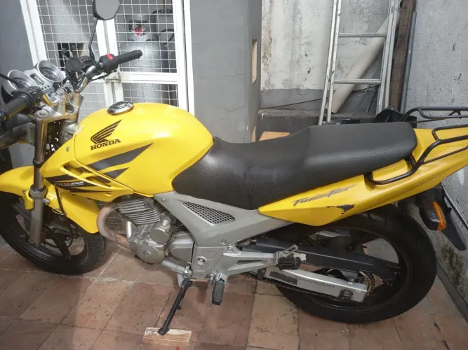 CBX250 TWISTER 