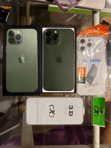 iPhone 13 Pro Max 256 com caixa.