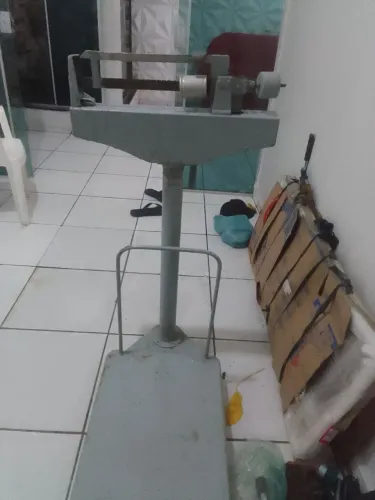 Vendo balança 300 kilos