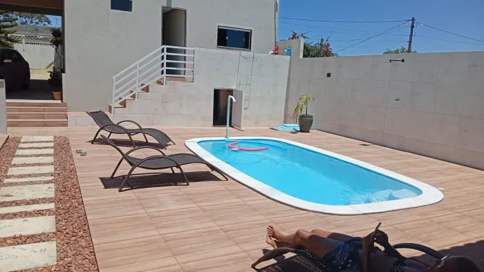 ALUGUEL DE TEMPORADA - CASA 6/4 COM PISCINA em Barra de Jacuipe