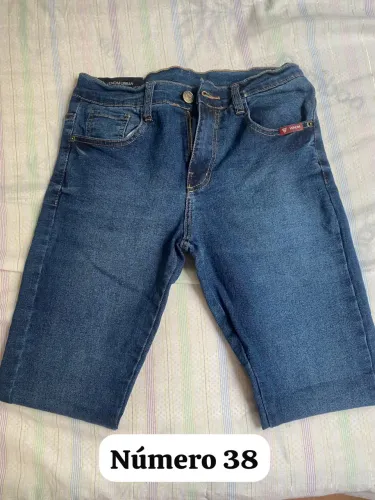 Calça jeans masculina nunca usada, $50 cada ou $110 as três