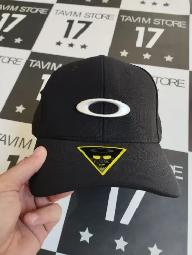 Boné Oakley tincan
