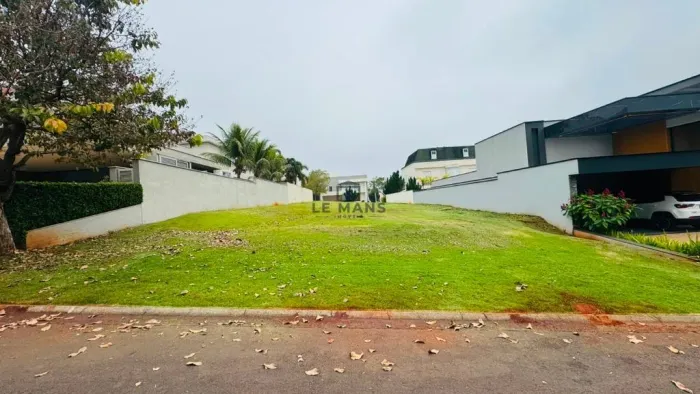 Terreno à venda em Piracicaba, Monte Alegre, com 527 m², Condominio Monte Alegre