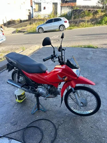 Pop 110 moto de mulher
