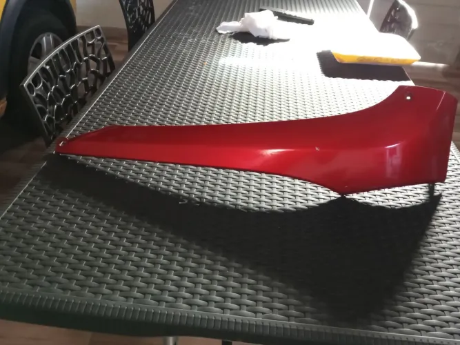 Carenagem lateral da Honda lead 110