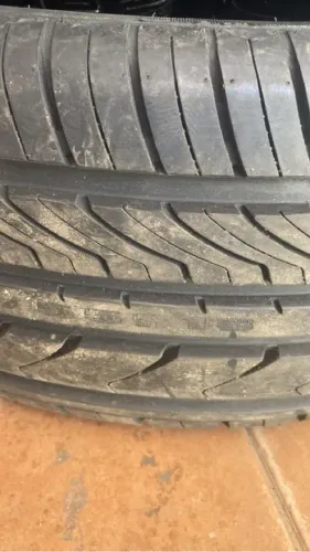 Pneus 225/55/18 dddd AG