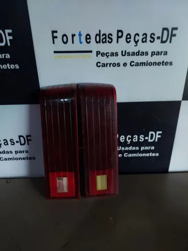 Par de lanternas traseiras originais para carros