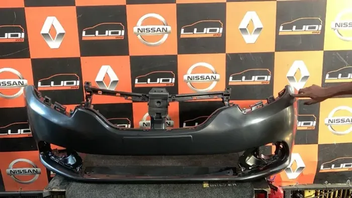 Parachoque Renault Sandero Logan 2015 a 2018