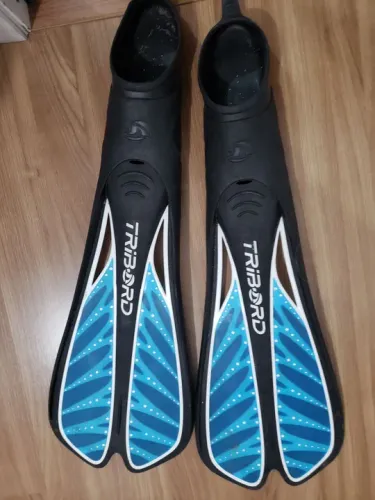 Nadadeira Tribord - Usada 41-42