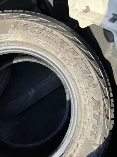 Pneu 265/65/17 Pirelli Scorpion ATR ameia vida sem defeito