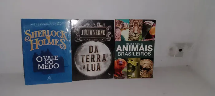 Livros em ótimo estado - Sherlock Holmes, Da Terra à Lua e Animais Brasileiros