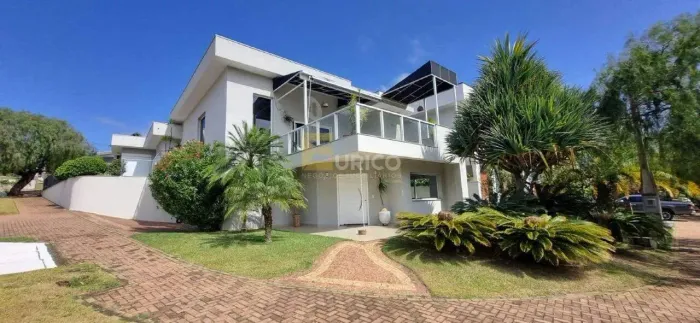 IMPONENTE CASA EM ÓTIMA LOCALIZAÇÃO A VENDA NO CONCOMÍNIO RESERVA DOS VINHEDOS EM LOUVERA/